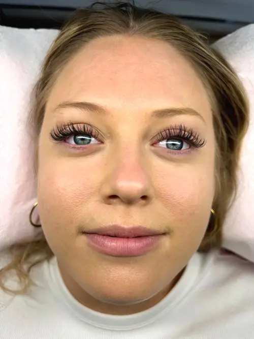 The Best Eyelash Extension Styles for Small Eyes