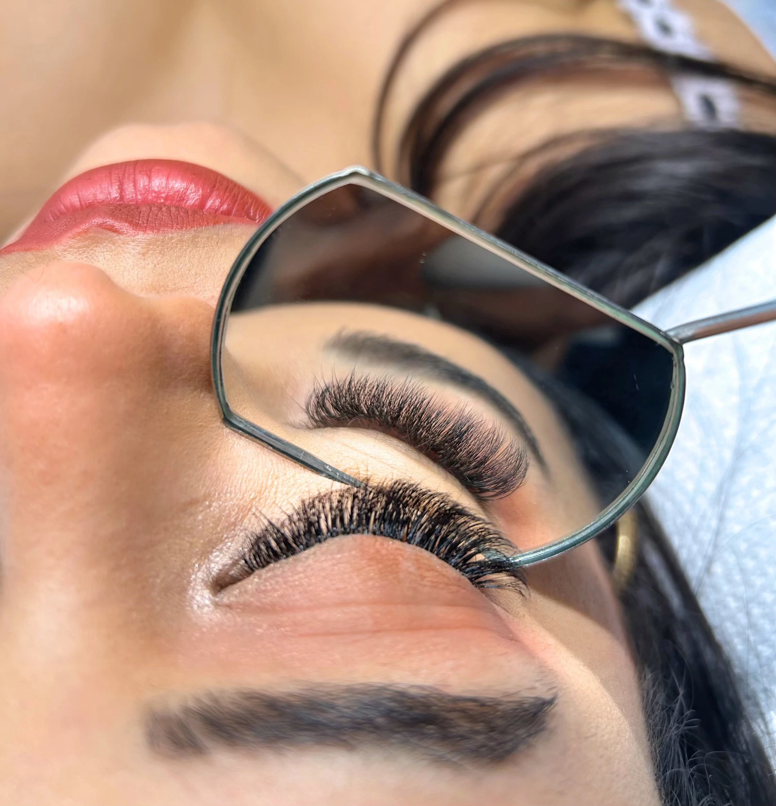 Meyina Beauty - Extensions de Cils & Rehaussement de Cils Montréal | Salon à Montréal